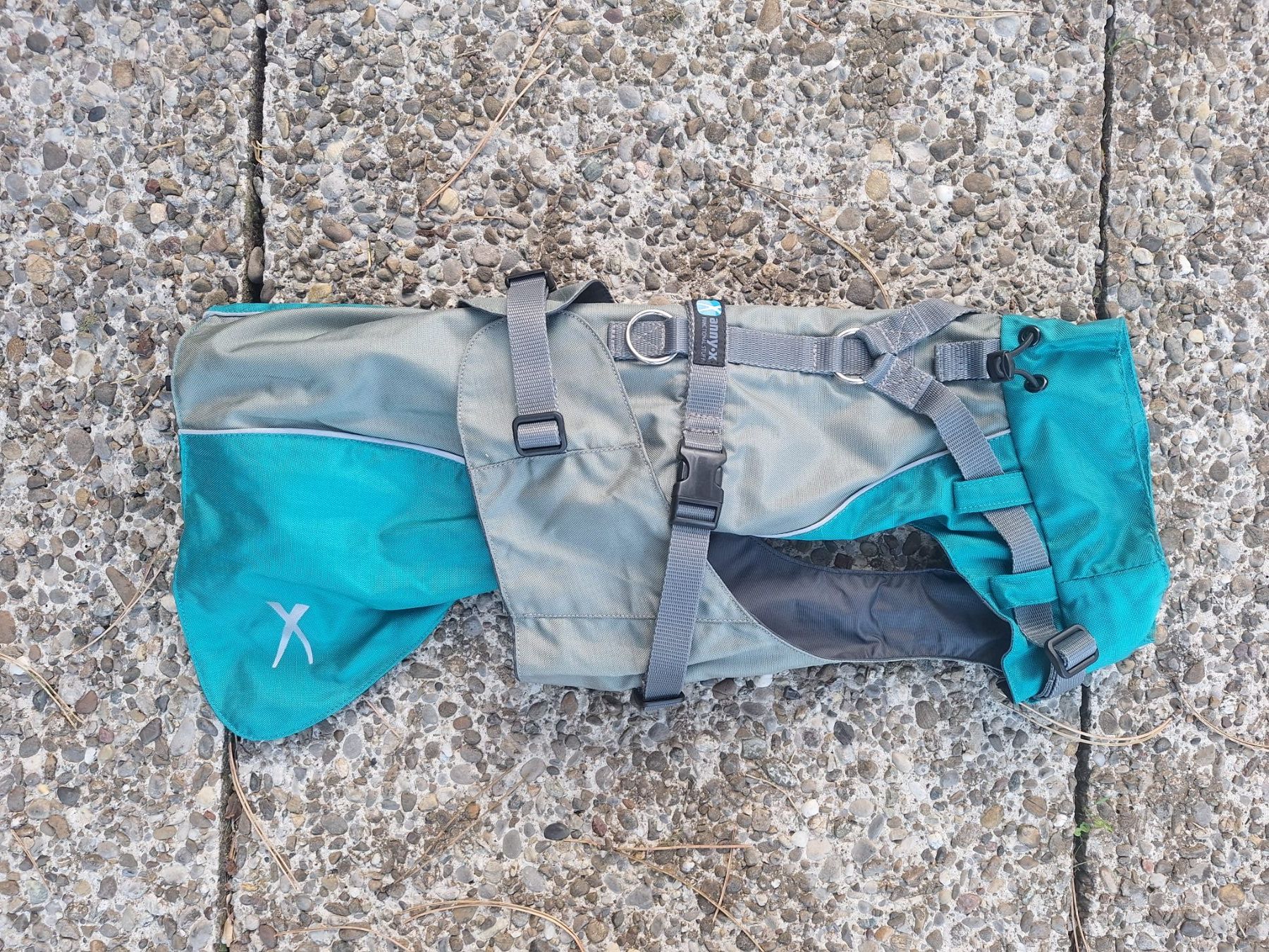 Anny X Abbigliamento: Anny X Hunde Regenmantel – Nuovo (secondo la descrizione) da Forch venduto da merlotpomerol
