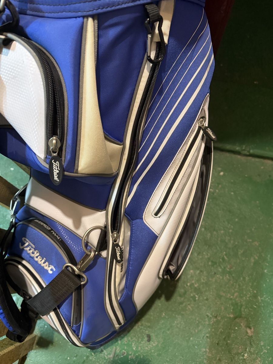 Titleist Borse: Titleist Golfbag blau weiss – Nuovo (secondo la descrizione) da Bern venduto da Boerns11777 5