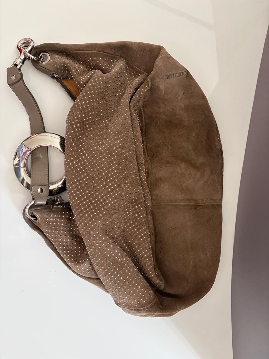 Jimmy Choo Borse da donna: Jimmy Choo Suede Hobo Beige Studs – Nuovo (secondo la descrizione) da Zürich venduto da koc_6l5j 5