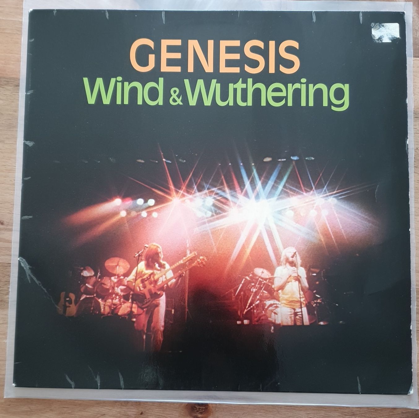 Dischi in vinile: Genesis Wind & Wuthering Vinyl LP Album – Usato da Sirnach venduto da dimitri1963