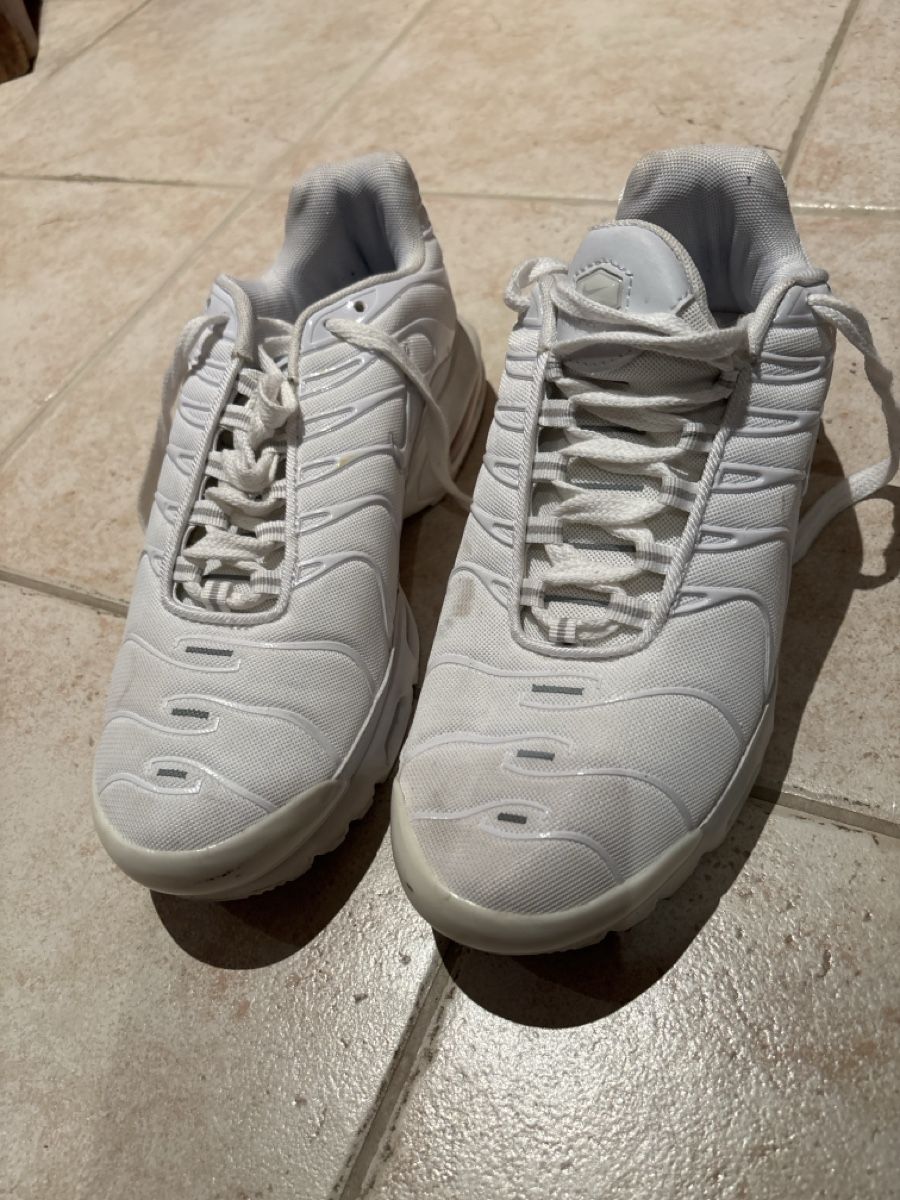 Nike Scarpe da uomo: Nike Air 44 – Usato da Blonay venduto da Ollorvi
