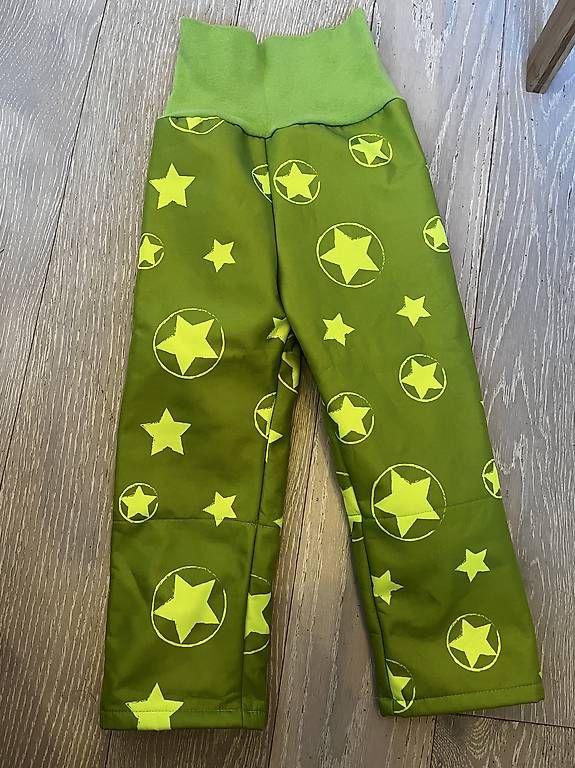 Pantaloni: Winter / Skihosen Kind mitwachsende ab ca Gr 86 – Usato da Goldiwil (Thun) venduto da Sarahrohrer