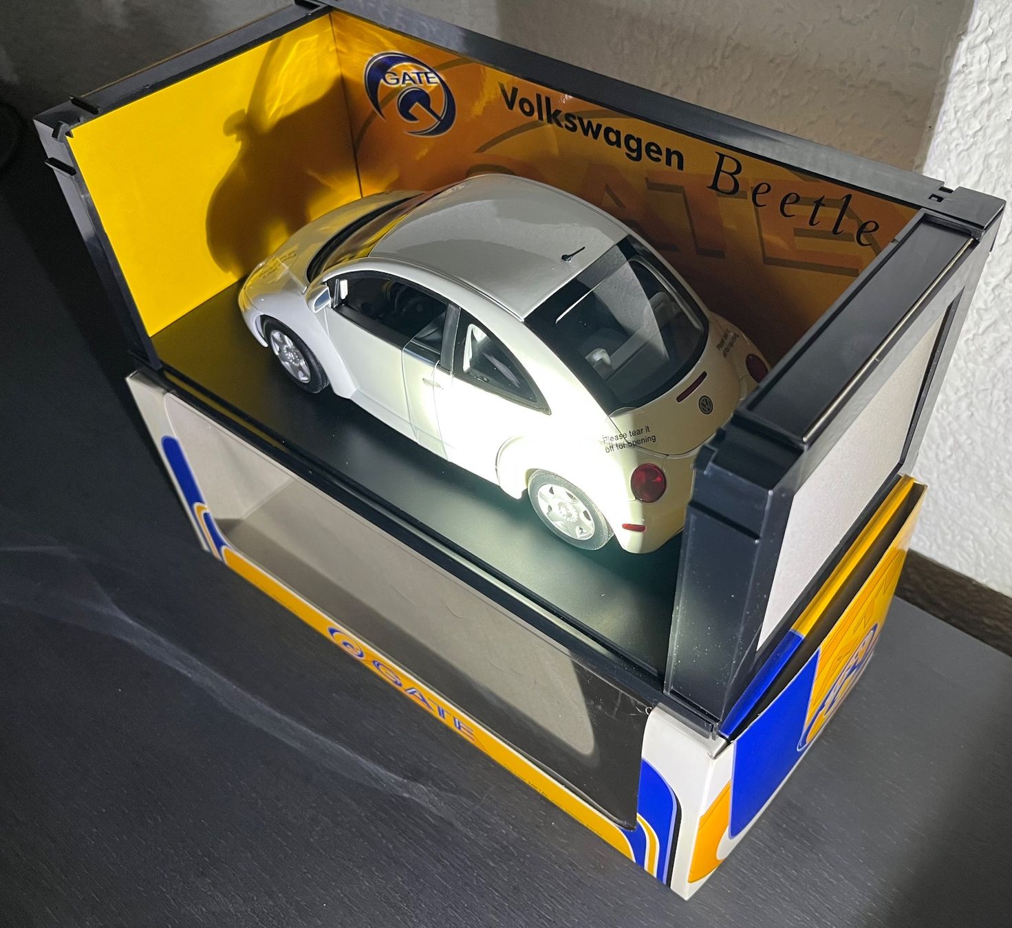 Volkswagen Modellini d'auto: VW New Beetle Coupé '98 1:18 – Usato da St-Cergue venduto da ncu_t267 6