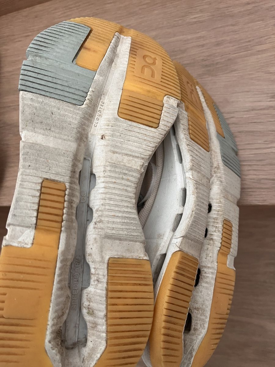 On Scarpe da donna: ON Running Schuhe Gr.41 – Usato da Oberägeri venduto da fam_k5sf 3