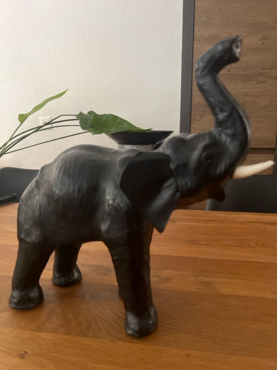 Alle Dekorationen: Deko Elefant schwarz – Gebraucht aus Uznach von Apuutze 3