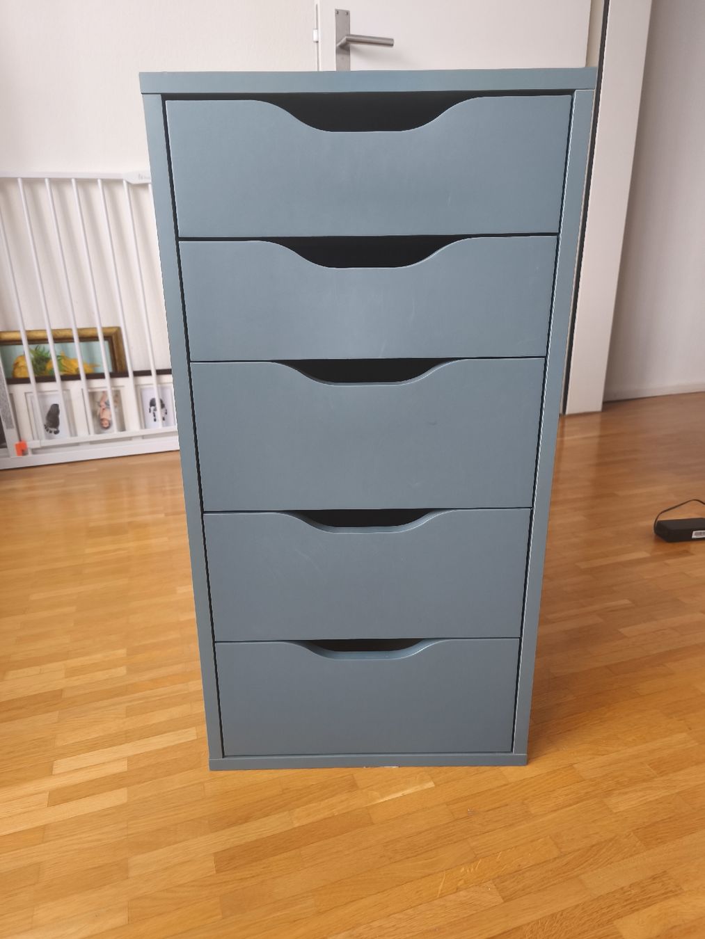 Ikea Cassettiere: IKEA Alex Kommode blaugrau, leichte Gebrauchsspuren – Usato da Reinach BL venduto da MIL-HA 2