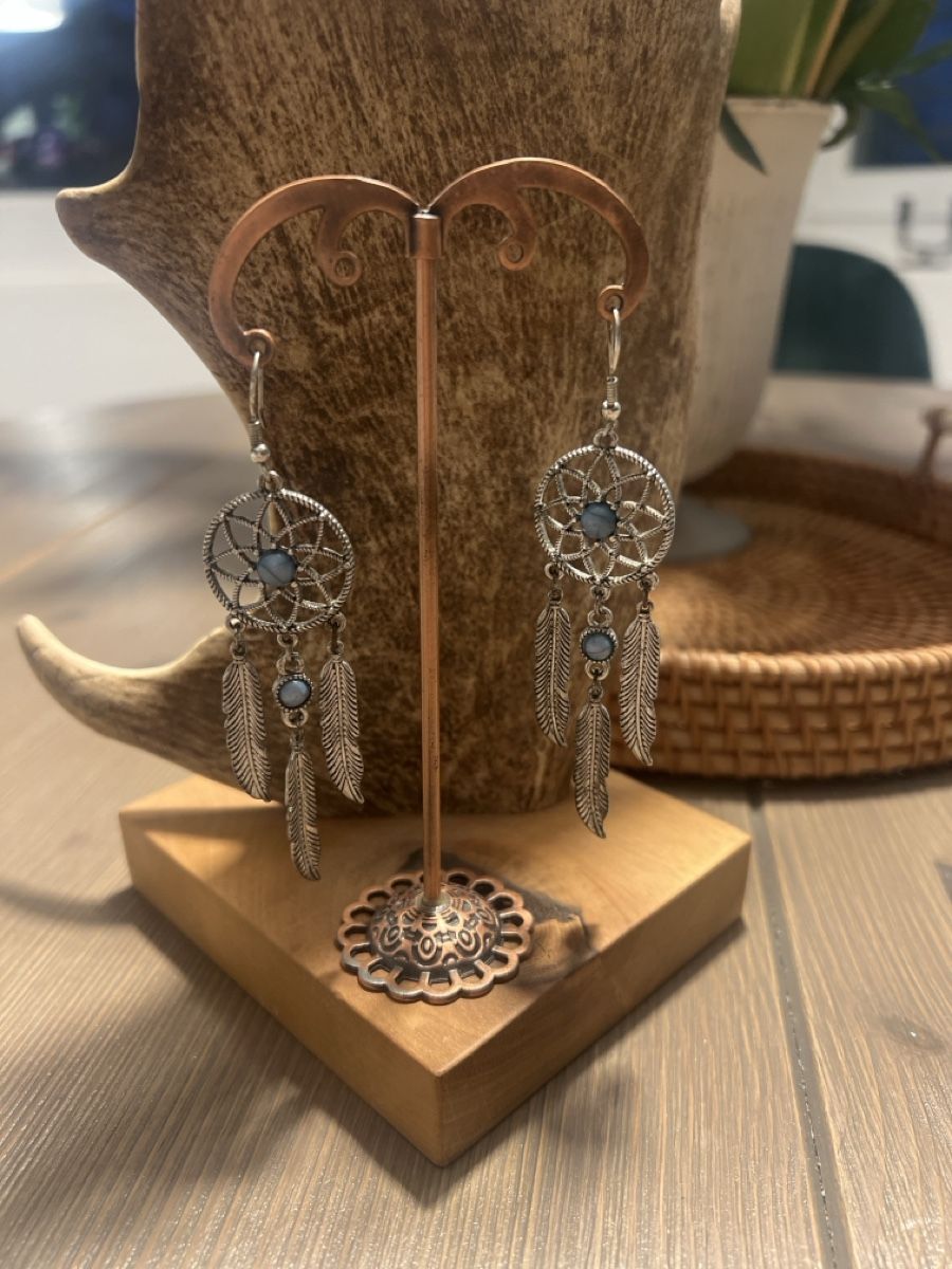 Orecchini pendenti & Orecchini a lobo: Silberfarbene Ohrringe im Traumfänger-Design! – Usato da Seon venduto da Sunny-Schmuck78