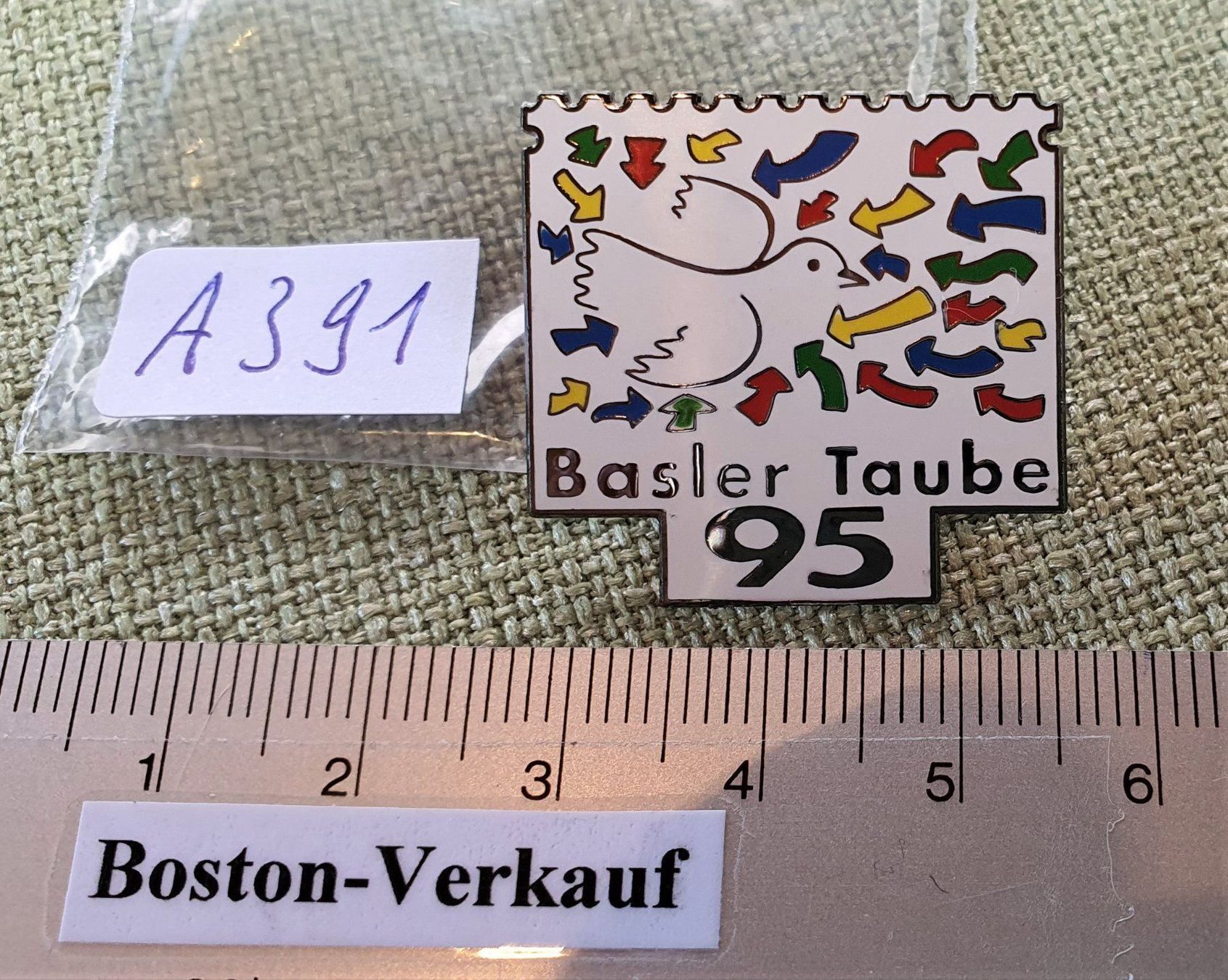 Alle Briefmarken: A391 - Pin Briefmarke Basler Taube 1995 – Gebraucht aus Reinach BL von Boston-Verkauf 3
