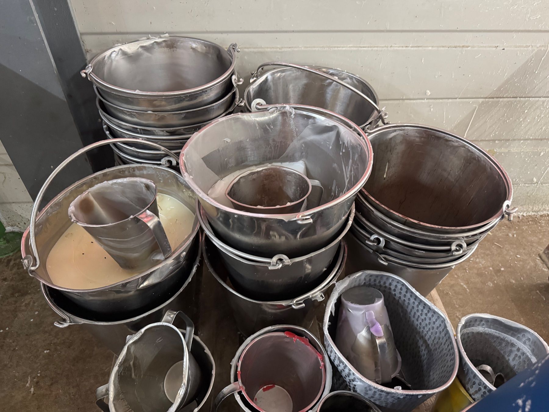Tutte le macchine: 603 Posten Eimer aus Liquidation – Usato da Derendingen venduto da Meisterstuecke 3