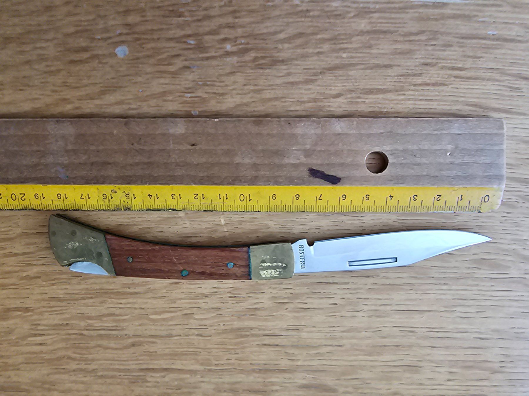 Couteaux de poche: Zwei Klappmesser – D'occasion à Stettfurt par Rockyto 5