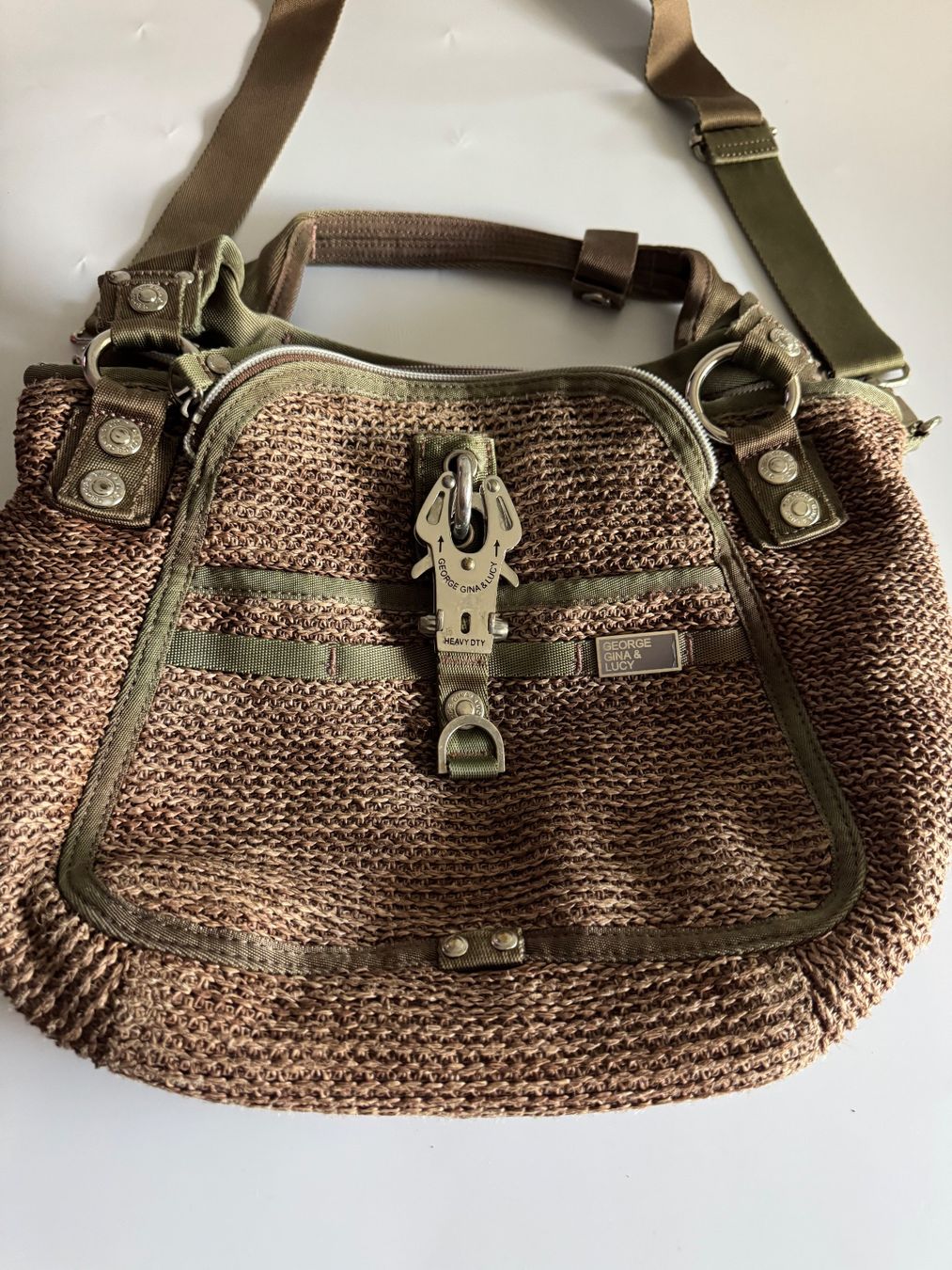 George Gina & Lucy Borse da donna: Handtasche George and Lucy – Nuovo (secondo la descrizione) da Vionnaz venduto da b_f_d_r_g