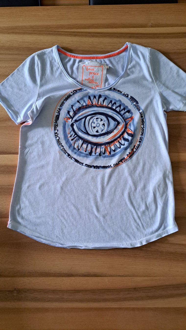 Lieblingsstück T-shirt: T- Shirt – Usato da Wettswil venduto da Kith