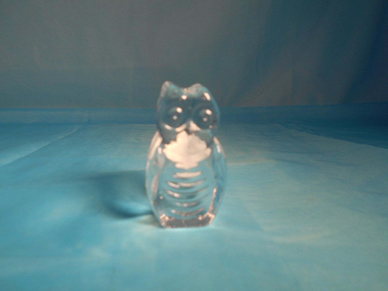 Statuette: Eule, Glas, Sarner Kristall, H: 5.5cm – Nuovo (secondo la descrizione) da Bellach venduto da JingleCherry