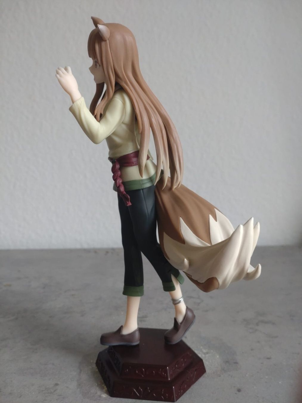 Statuette: Holo Figur aus Spice and Wolf – Usato da Volketswil venduto da VanDerBrueggen 1