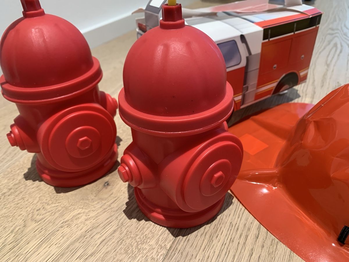 Tutte le decorazioni: Firefighter Set Toy or Birthday Decoration – Usato da Immensee venduto da Gitter 7