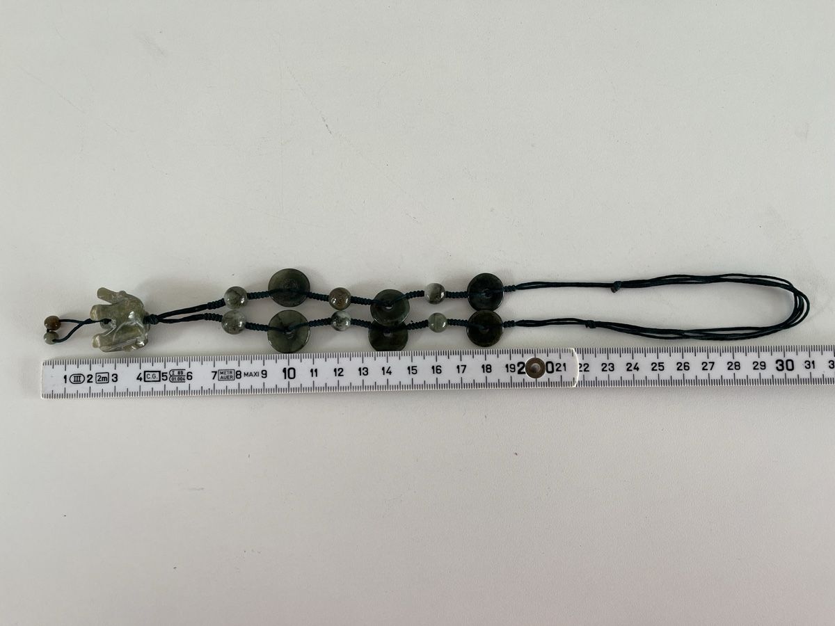 Catenine: Kette mit Elefant, Scheiben, Perlen / Jade ähnlicher Stein – Usato da Wetzikon ZH venduto da seli03 6