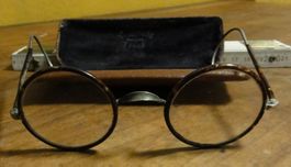 Brille mit Etui, antik