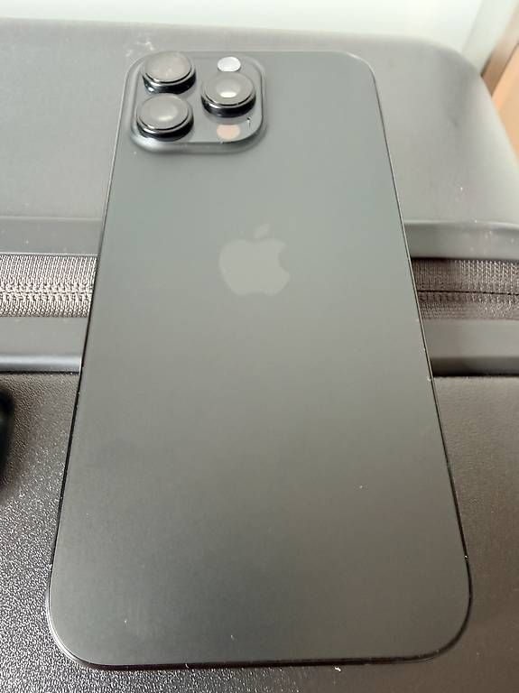 Apple Telefoni cellulari / Smartphones: iPhone 16 Pro Max 1tb Black Titanium neu – Nuovo e nell'imballaggio originale da Zürich venduto da jojomagic1972 3