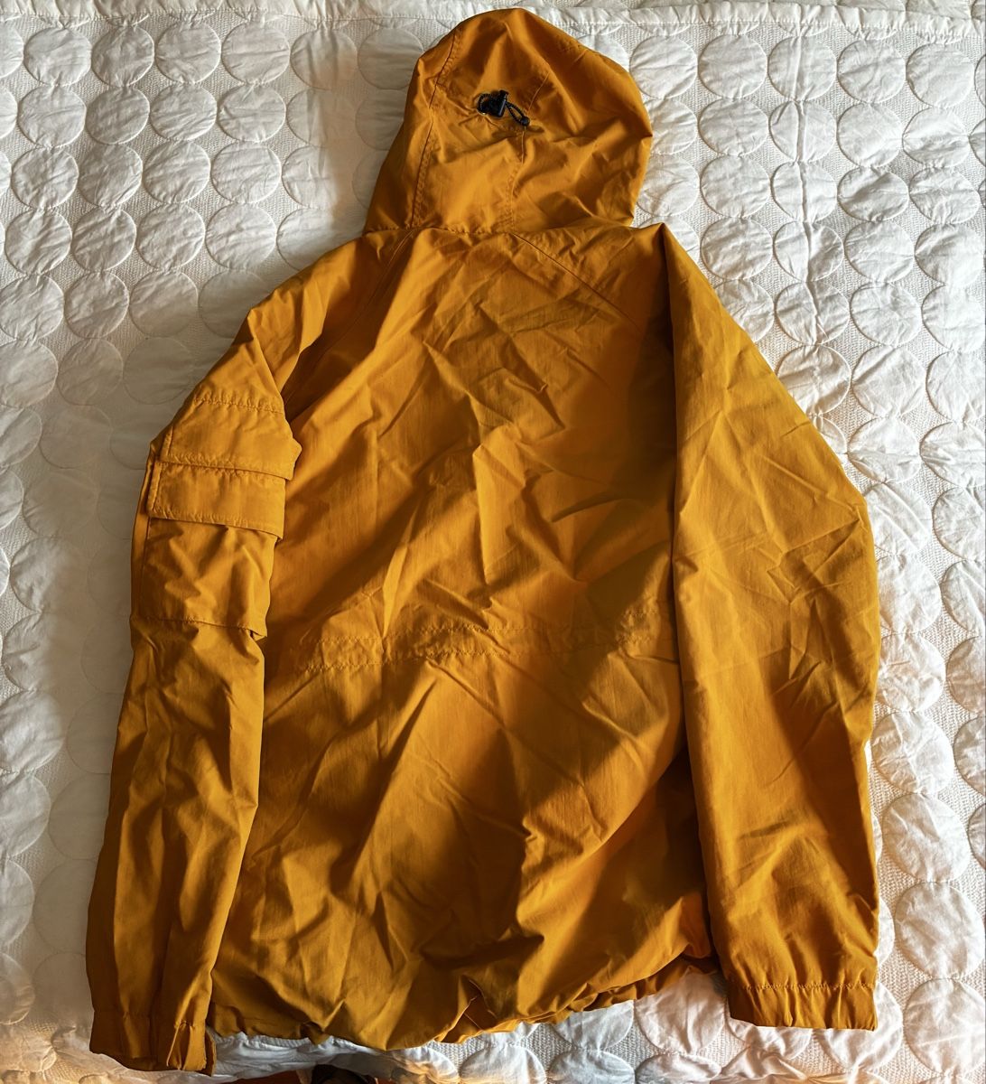 Woolrich Giacche: Vintage Woolrich Regenjacke Grösse M – Usato da Basel venduto da Aevex 3