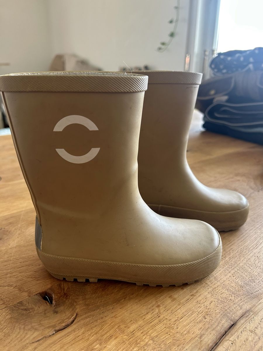 Scarpe per ragazzi: Regenstiefel Grösse 26 Mikk-Line – Usato da Basel venduto da rashidak