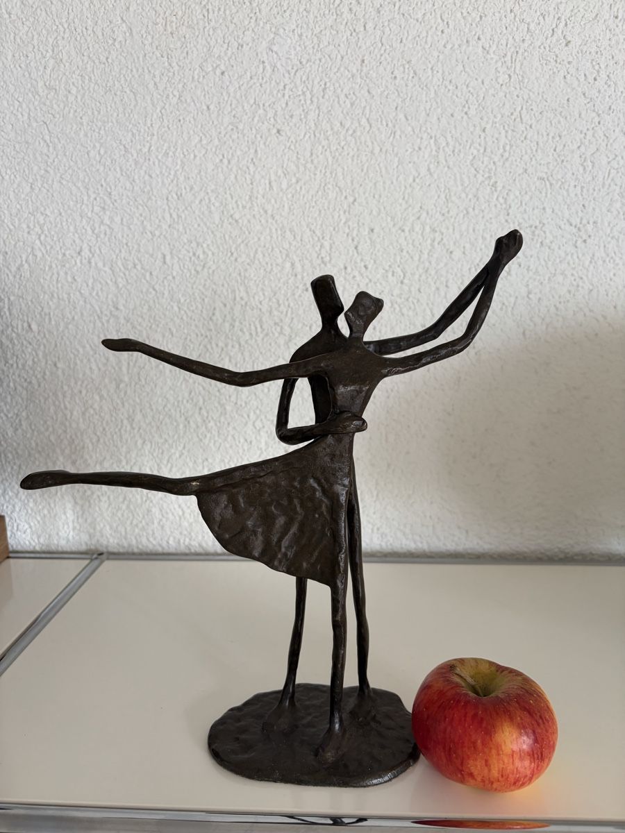 Skulpturen & Statuen: Bronze abstrakt, tanzendes Paar – Gebraucht aus Zürich von eileenchen1