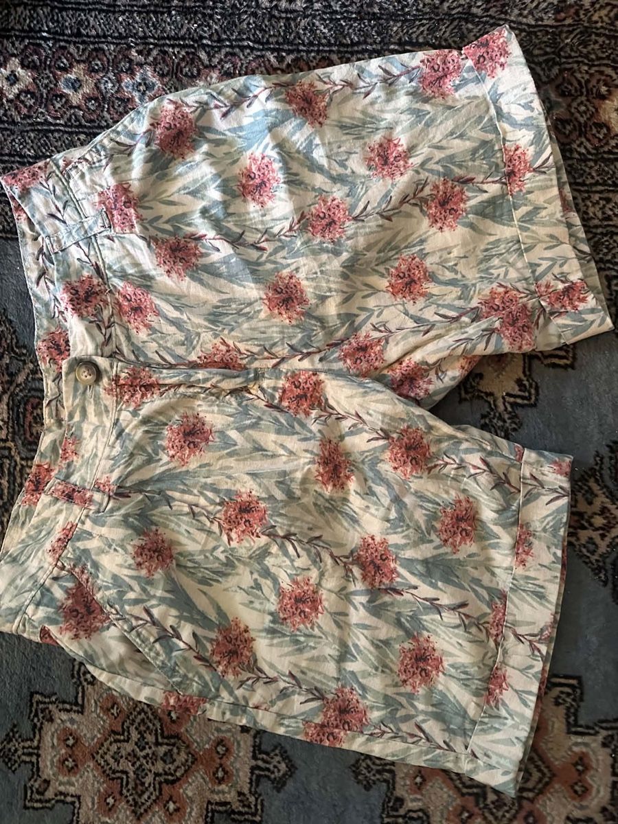 Pantaloni: Kurze Hose von ESMRA gr M – Usato da Gutenswil venduto da Bregenzer8610