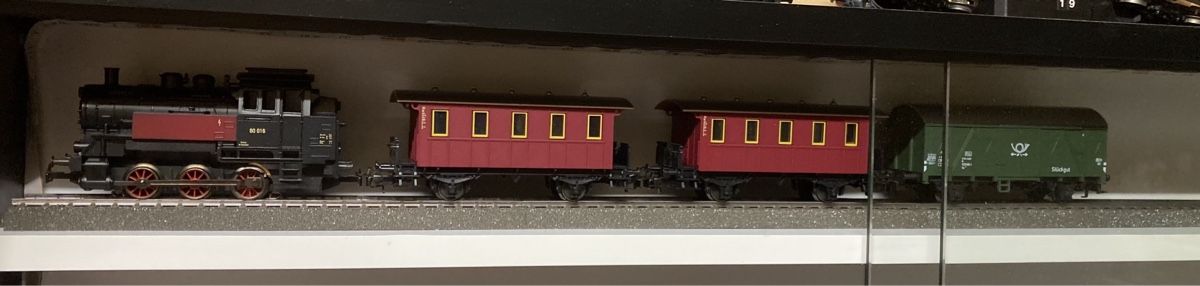 Märklin Modellini di ferrovie: Märklin H0 Dampflock-Set - mit 3 Wagen – Nuovo (secondo la descrizione) da Worben venduto da Kernbohrer