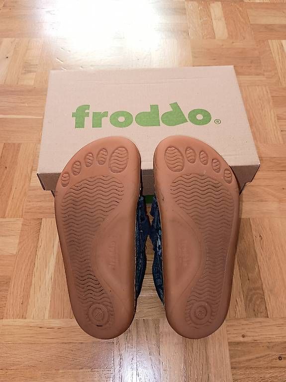 Chaussures hommes: Froddo Barfussschuh Gr. 27 – D'occasion à Dallenwil par jan_xr5x 2