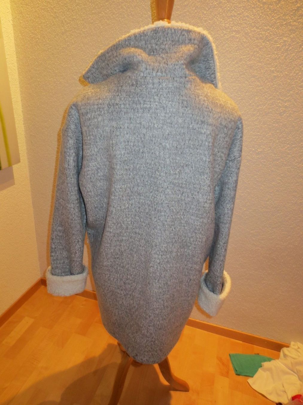 Mäntel: Pull & Bear Kurzmantel Gr. 40 grau/weiss – Neu (gemäss Beschreibung) aus Männedorf von Livingston 2
