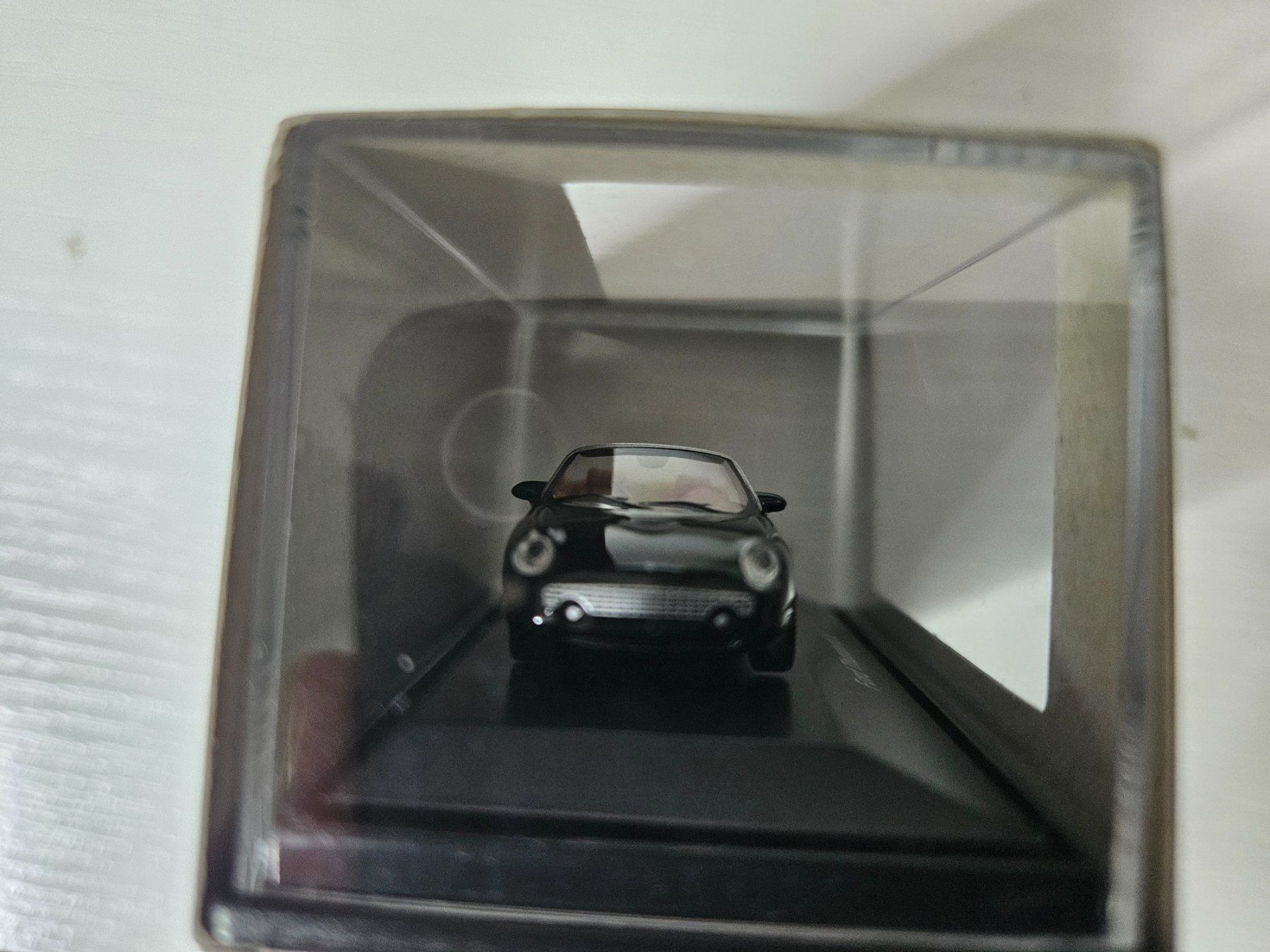 Schuco Modellini d'auto: Schuco Ford Thunderbird, Edition 1:87 – Nuovo e nell'imballaggio originale da Liestal venduto da tower01 2
