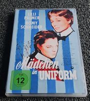 Mädchen in Uniform (22537)