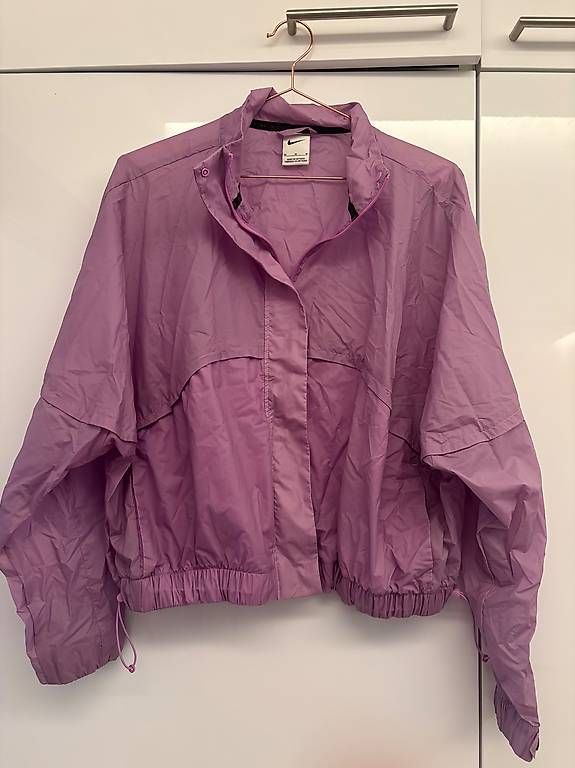 Nike Jacken: Nike Windbreaker – Neu (gemäss Beschreibung) aus Zürich von sho_9b69