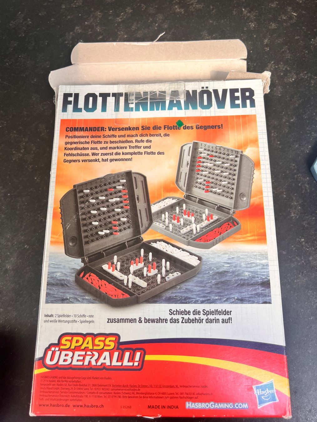 Hasbro Jeux: Flottenmanöver / Schiffe versenken. Hasbro 7+ – D'occasion à Muri b. Bern par suedamerika1 2