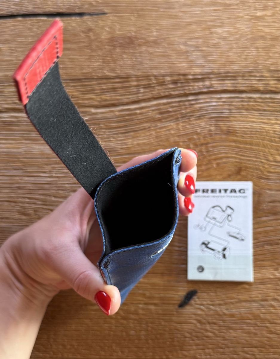 Freitag Borse: Freitag Smartphone Case – Nuovo (secondo la descrizione) da Zürich venduto da eli_t8nw 2
