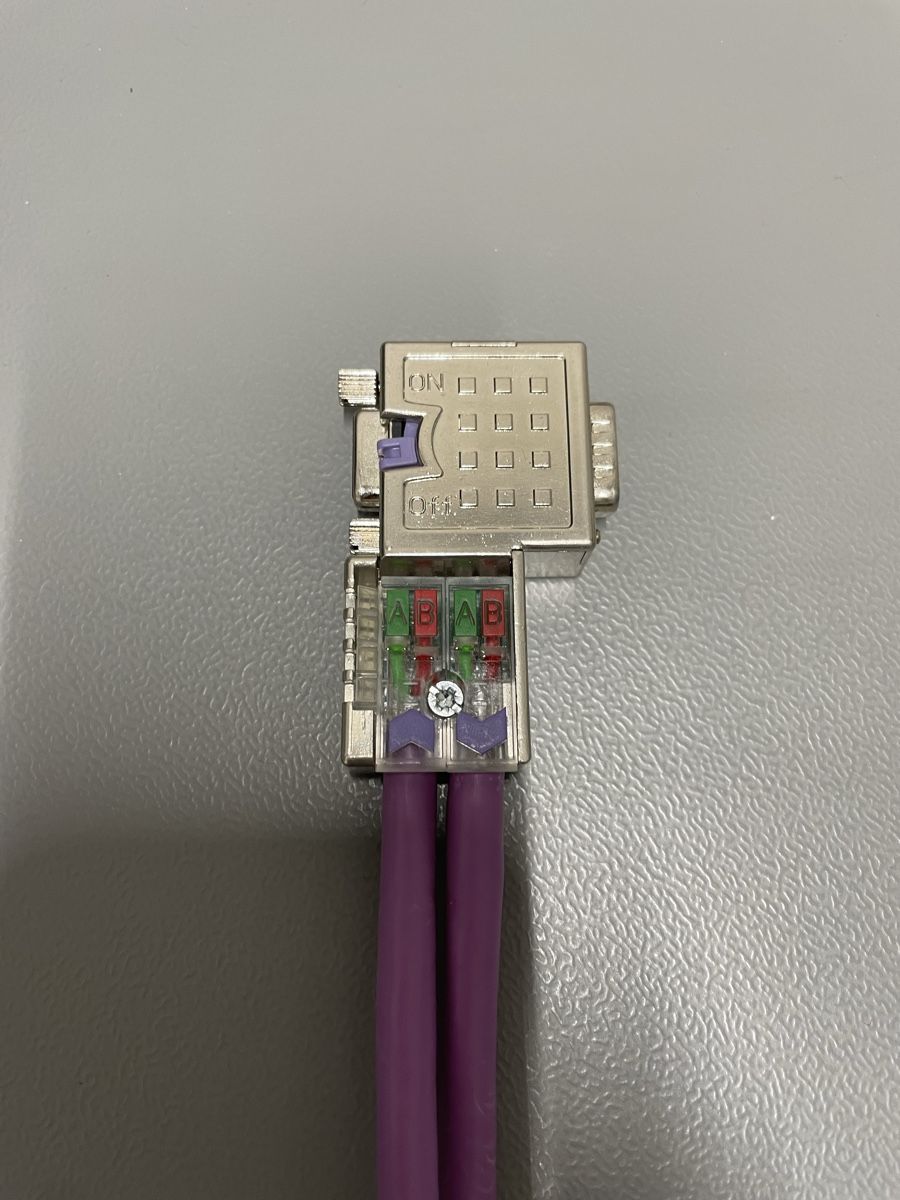 Componenti elettronici: Profibus Stecker 3Stk. – Usato da Roggwil TG venduto da Raivoo 1