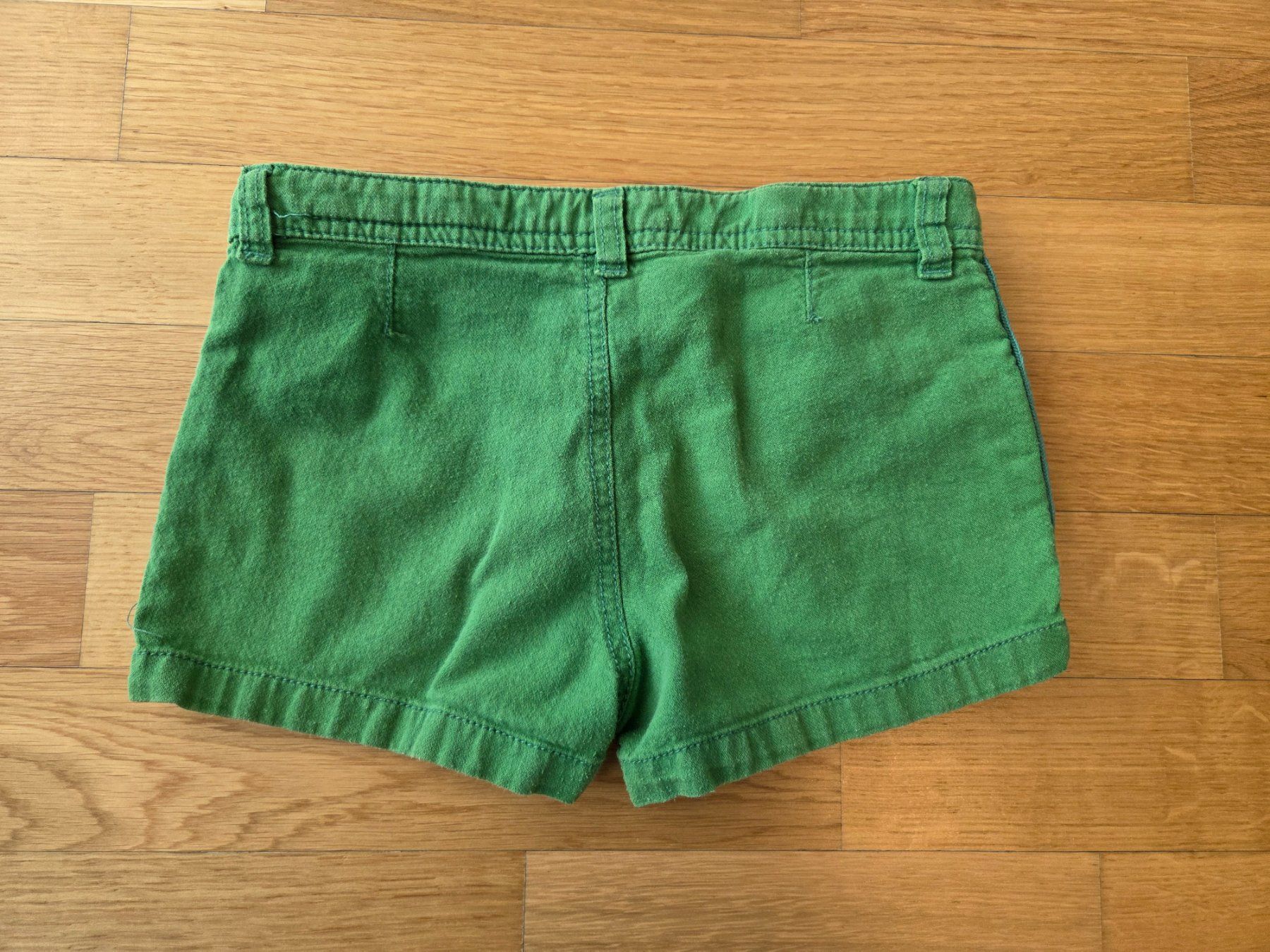 Pantaloni: Jeans-Shorts Gr. 122/128 – Usato da Glattpark(Opfikon) venduto da dememora 1