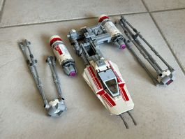 Lego Star Wars - Y-Wing du set 75249 (incomplet)