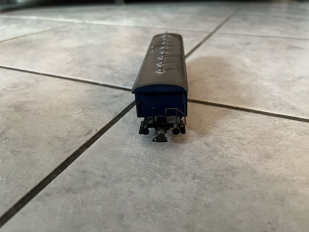 Liliput Modelleisenbahnen: Liliput Gästezug Feldschlösschen blau – Gebraucht aus Gisikon von ram_78bx 2