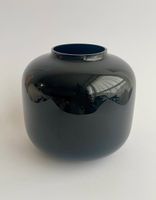 Vase vintage en opaline noire 1960-1970