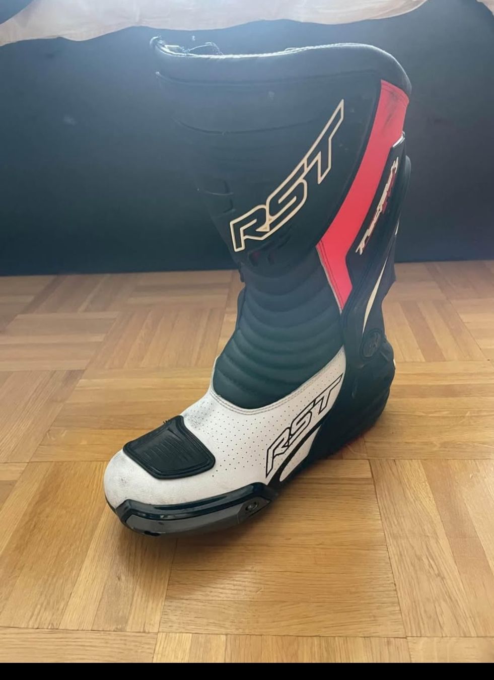 Scarpe da uomo: Bottes Moto – Usato da Genève venduto da Alex.Armada