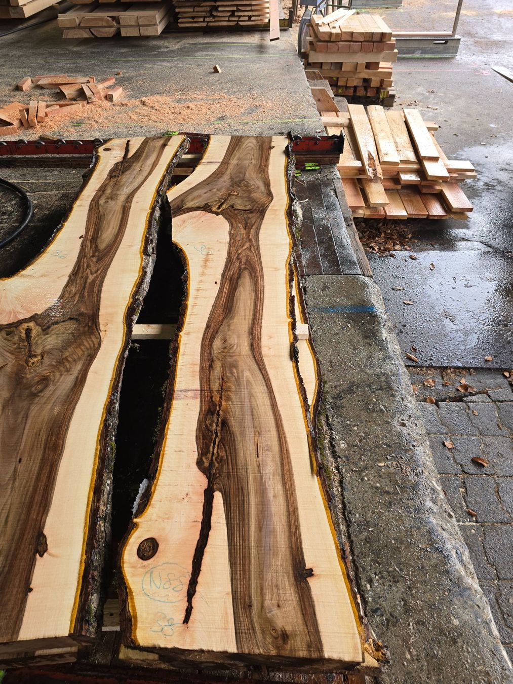 Articoli in legno: Nussbaumbrett Nr. N88 – Nuovo (secondo la descrizione) da Ramsei venduto da Waelchris
