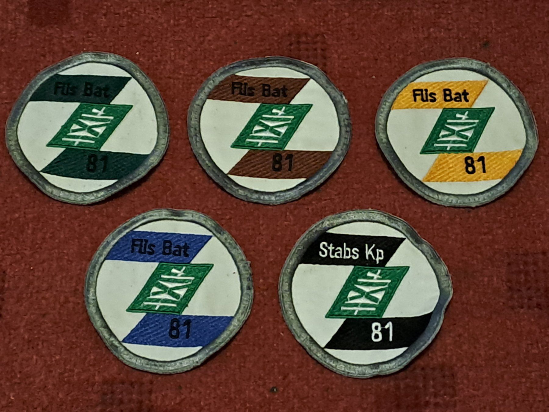 Schweizer Armee Plaketten & Abzeichen: 5 Badge der Inf.  Bat.  81 – Gebraucht aus St.Gallen von Infanteriewerk