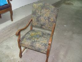 antiker Stuhl Sessel Armlehnstuhl Fauteuil herrschaftlich