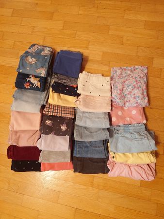 28 teiliges Set Hosen, Leggins, Shorts, Rock, Grösse 104