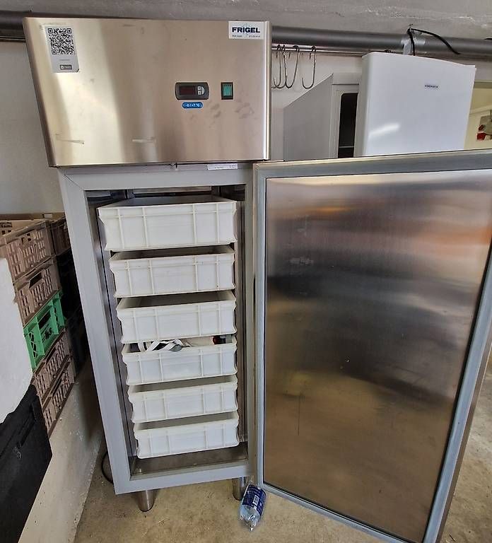 Kühlschrank: Fischkühlschrank – Gebraucht aus Hagenwil von jud_vlk7 1