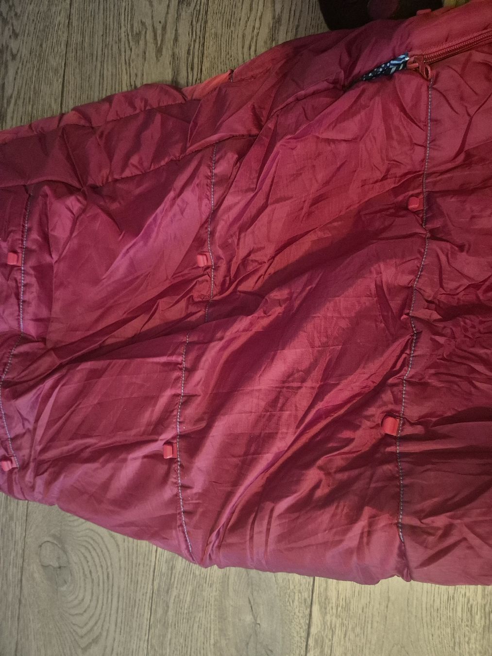 Schlafsäcke: big Agnes duster 15 youth sleeping bag red – Gebraucht aus Ostermundigen von Louhdezd 4