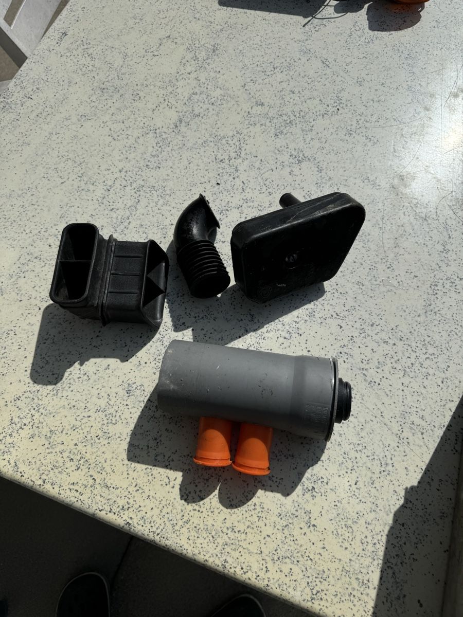 Pièces pour mobylette: Mofa Motorrad Luftfilter – D'occasion à Dübendorf par Sachs621