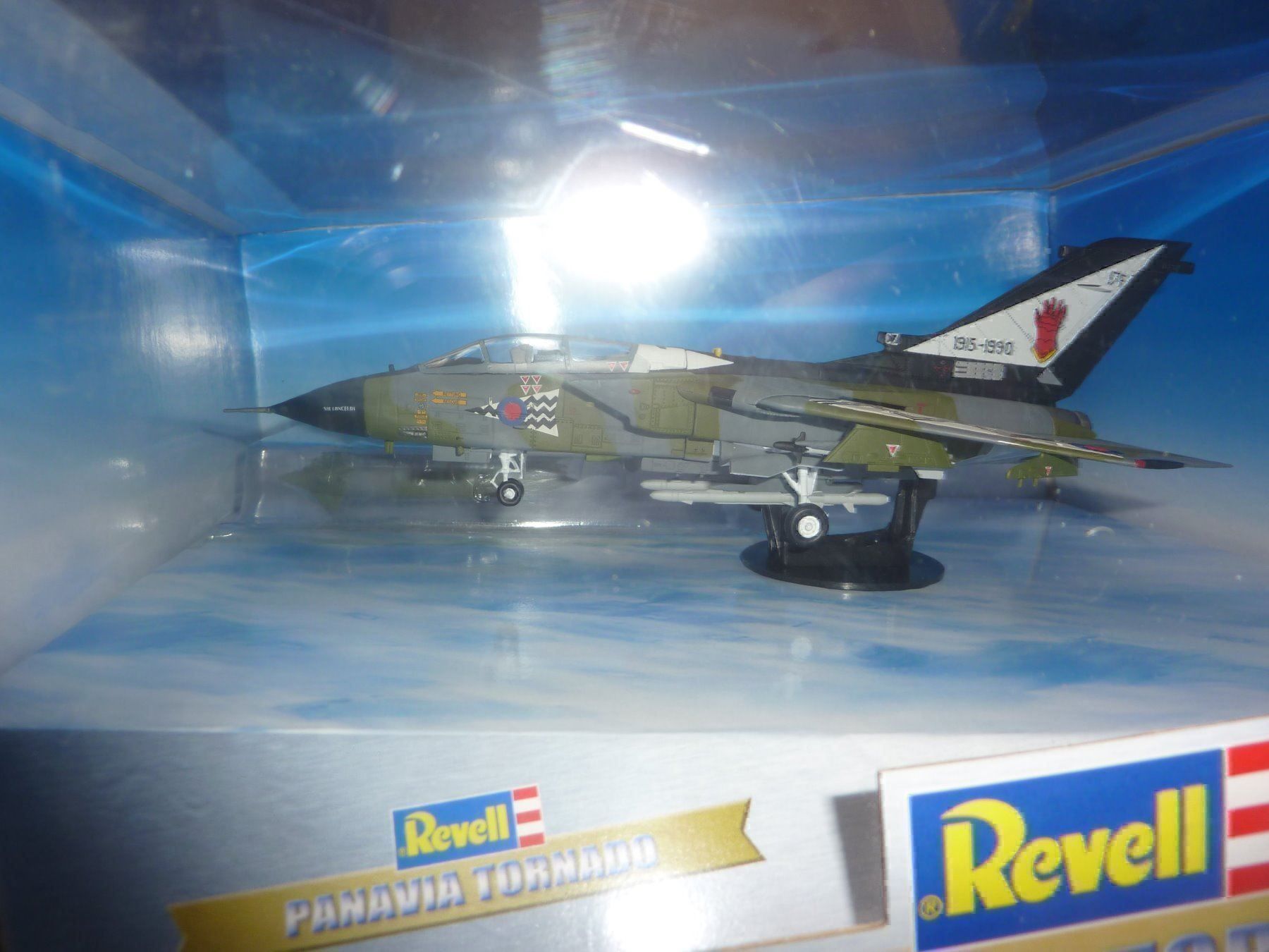 Modellbausätze & Standmodelle: PANAVIA TORNADO – Neu und originalverpackt aus Balsthal von bouteliee 1