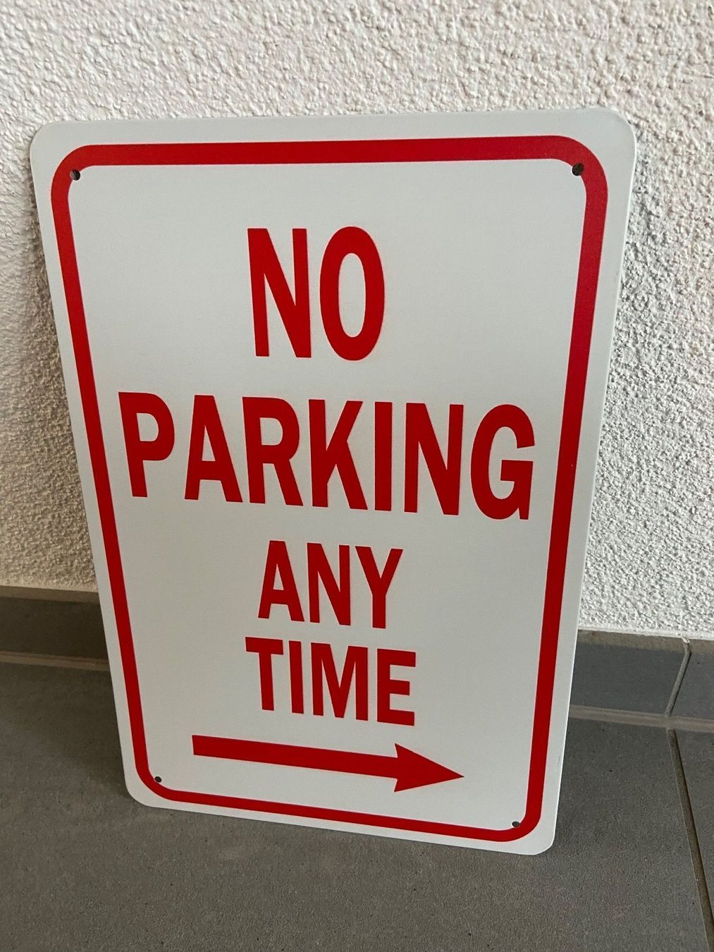 Insegne: NO PARKING Only Schild NEU 1.Pcs / NEU – Nuovo e nell'imballaggio originale da Seon venduto da Aaargauer01 6