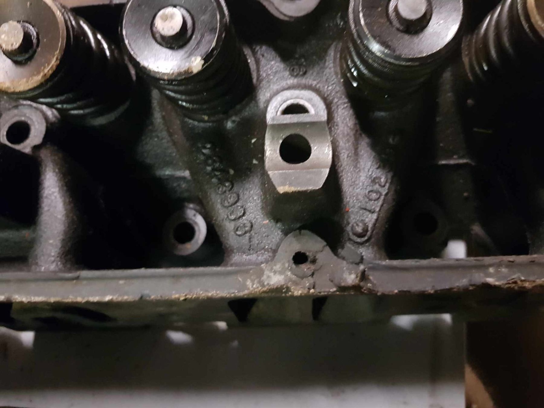 Chrysler Tutti pezzi di ricambio auto: Zylinderköpfe   Chrysler Big Block – Usato da Niedergösgen venduto da usc_tt5r 4